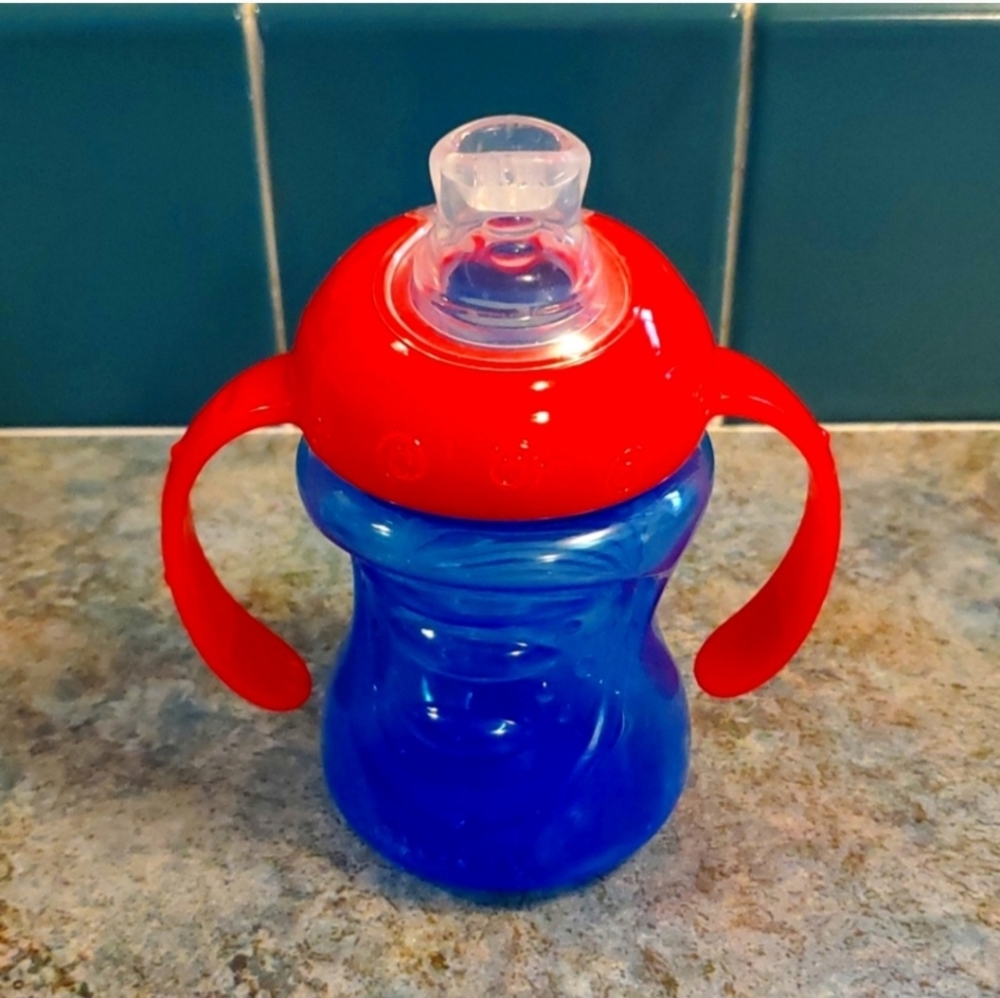 Nuby Sippy Cup Lot (4)